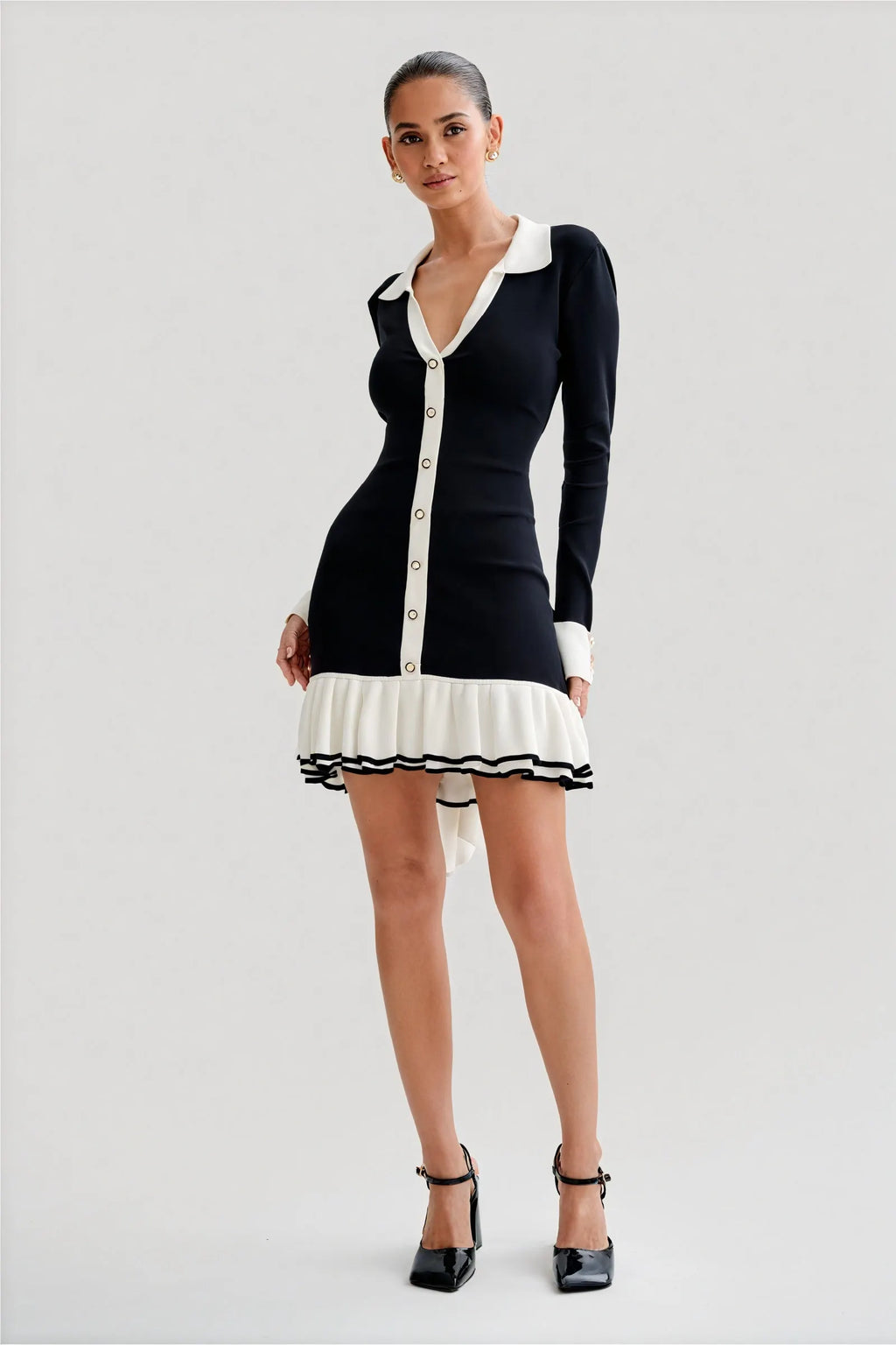 Elegantes Kleid mit RÃ¼schensaum