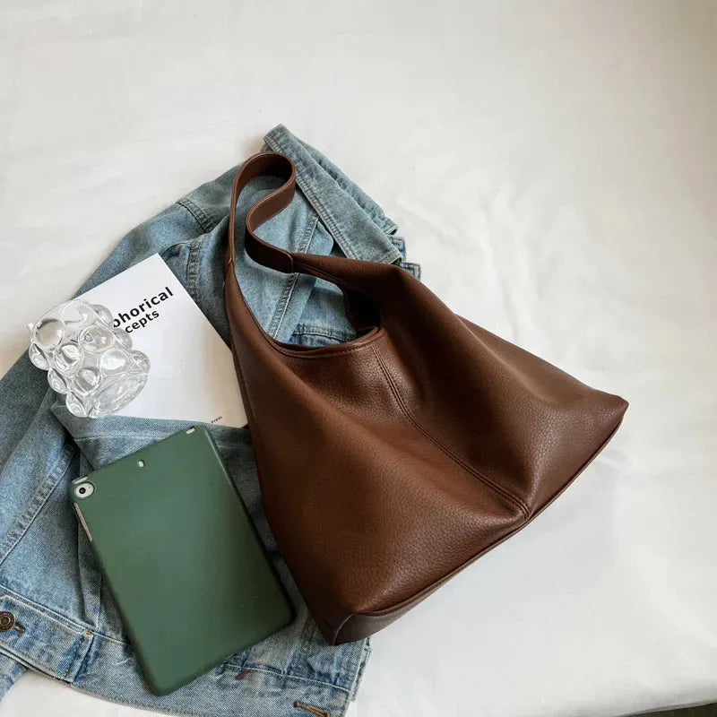 Hobo-Tasche aus veganem Leder