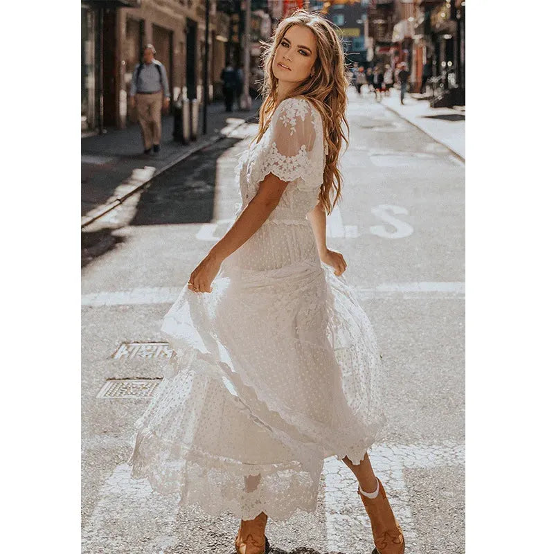 Annika | Elegantes Maxikleid mit V-Ausschnitt und Blumenspitze