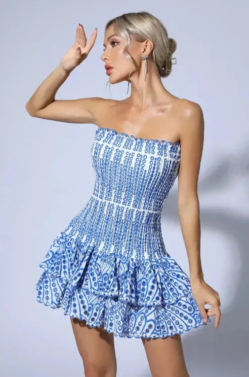 DOLCE | Strapless Zomerjurk Met Borduursel in Blauw â€“ Elegant, Luchtig & Verfijnd!
