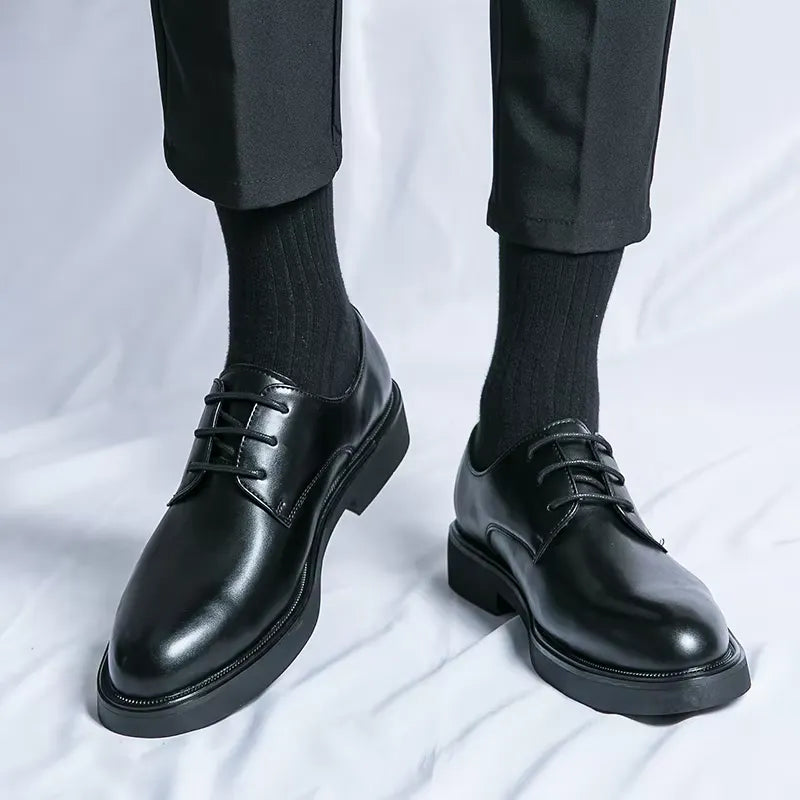 Elegante Herrenschuhe Aus Leder Mit Schnürung Und Rutschfester Sohle