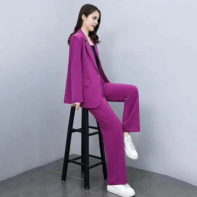 Eleganter Hosenanzug mit tailliertem Blazer