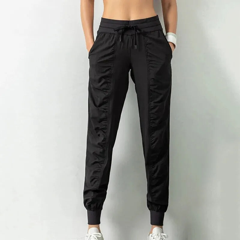 - Bequeme Wanderhose