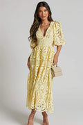 Elegantes Kleid mit zarten Details