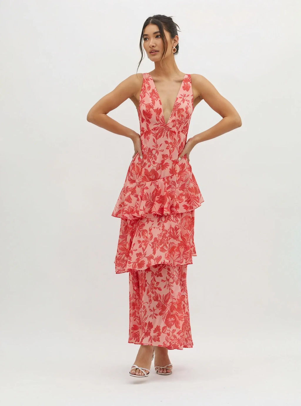 Fließendes Blumen-Maxikleid – V-Ausschnitt & Stufenrock
