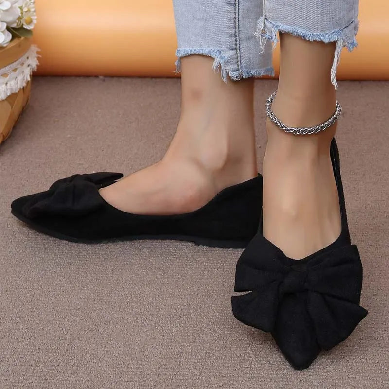 Lena | Spitz-Zehen Ballerinas – Femininer Look mit Schleife