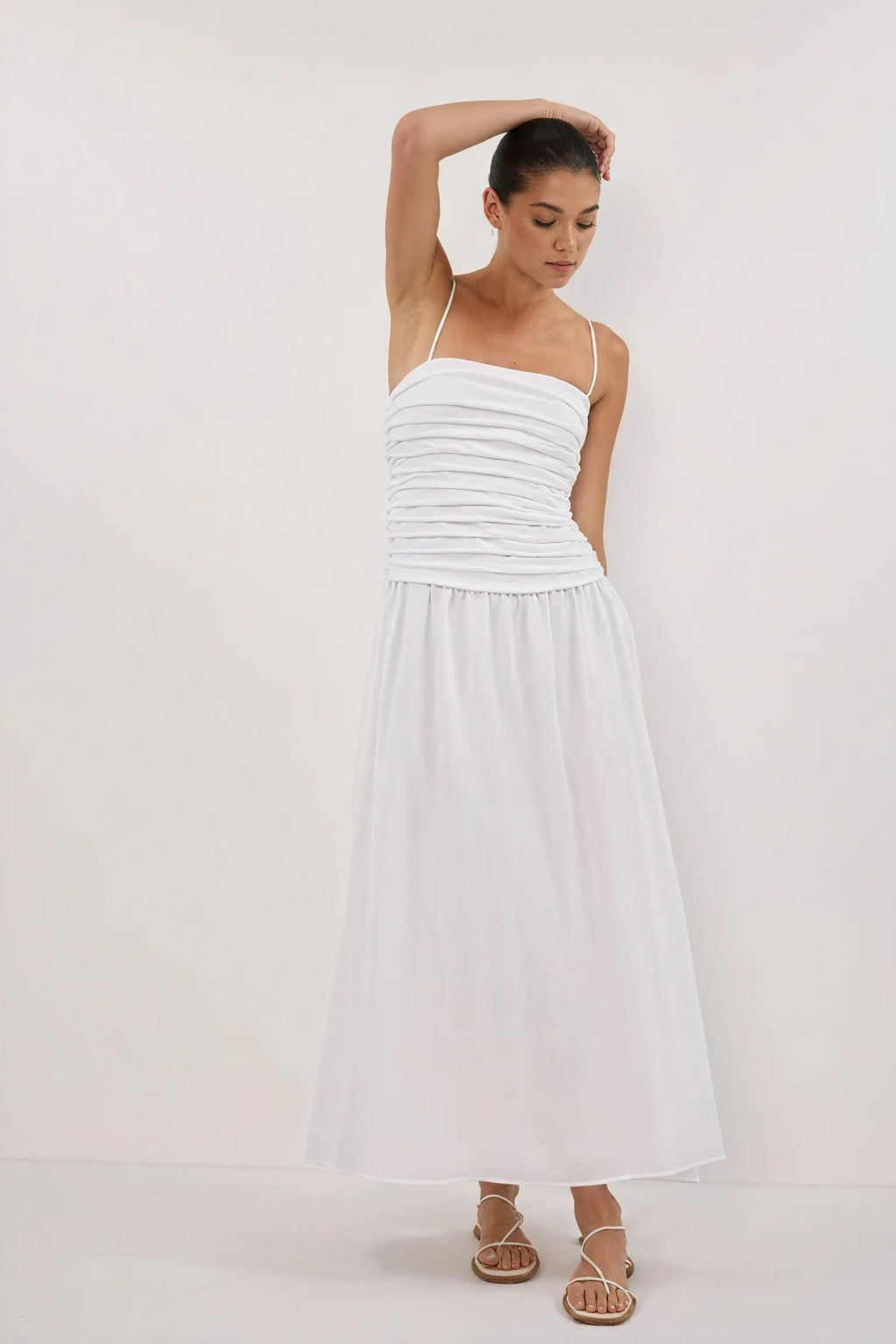 Luftiges Midi-Kleid mit A-Linien-Schnitt