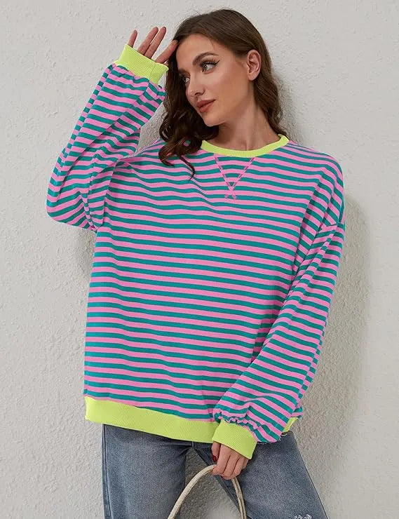 ÃœbergroÃŸer und gestreifter Pullover fÃ¼r Damen