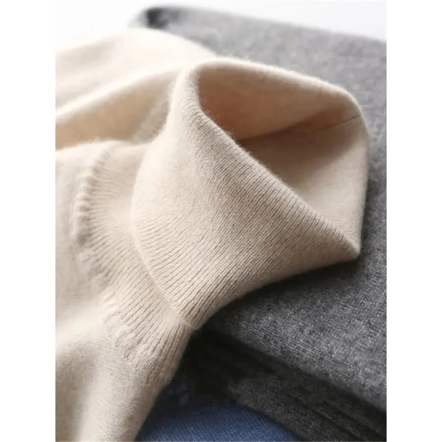 Herren Wollpullover Mit Rollkragen Und Schlankem Design