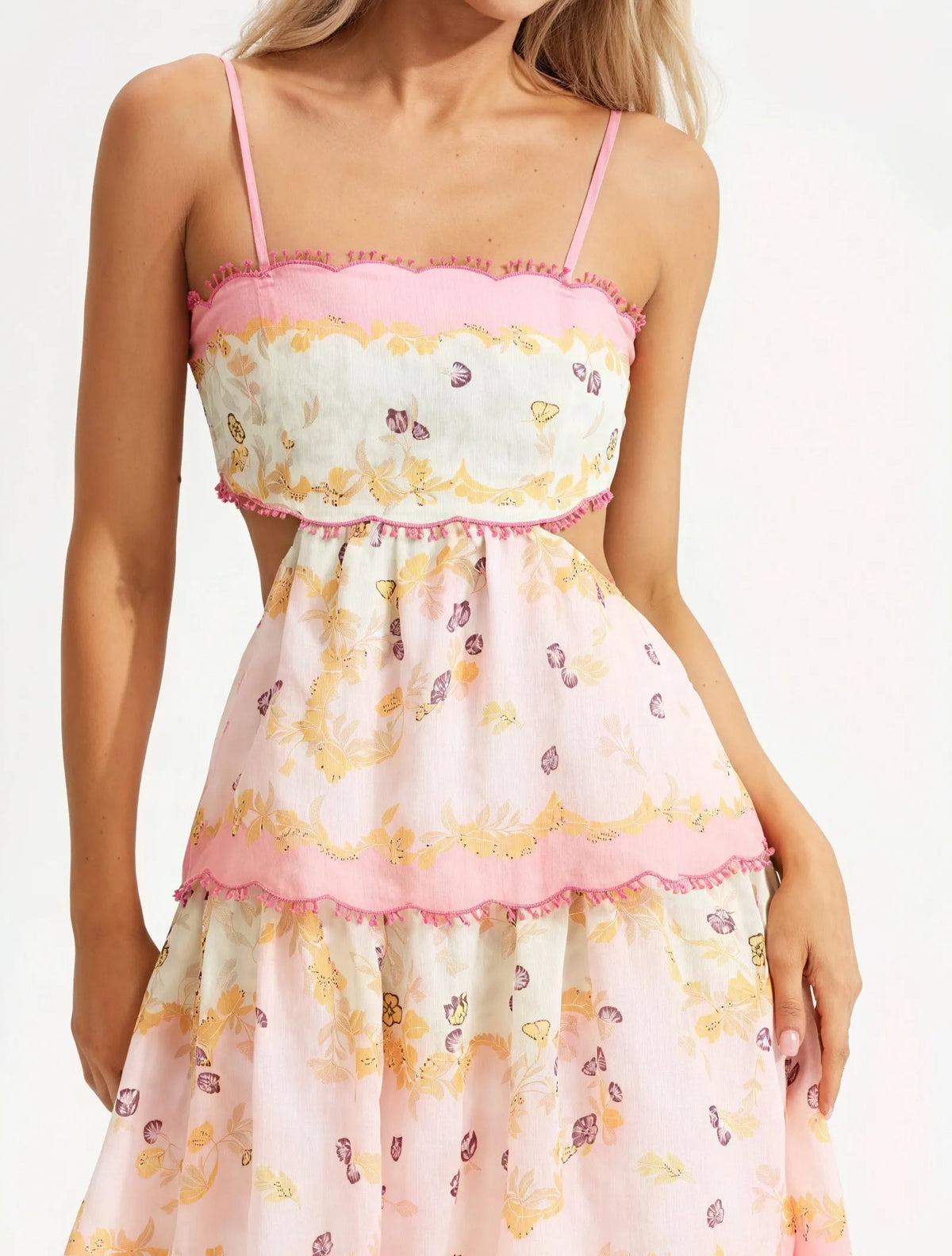 Geblümtes Midi-Kleid mit Stufenrock