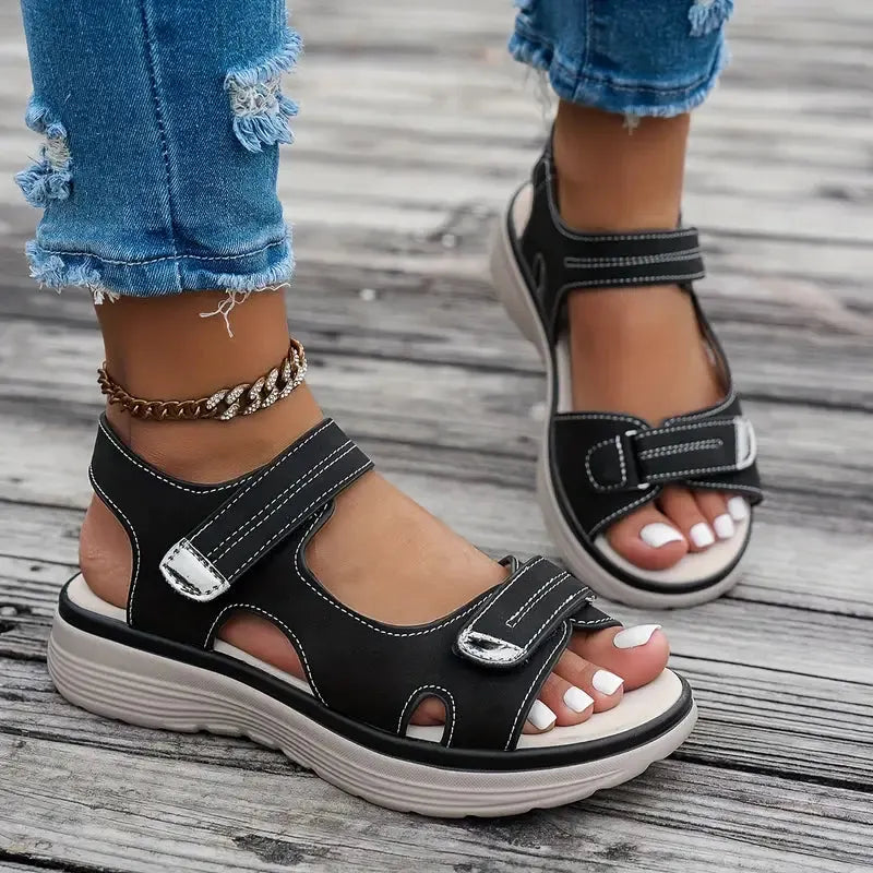 Layla - Komfortable Kilklap Sandaler med Ankelrem