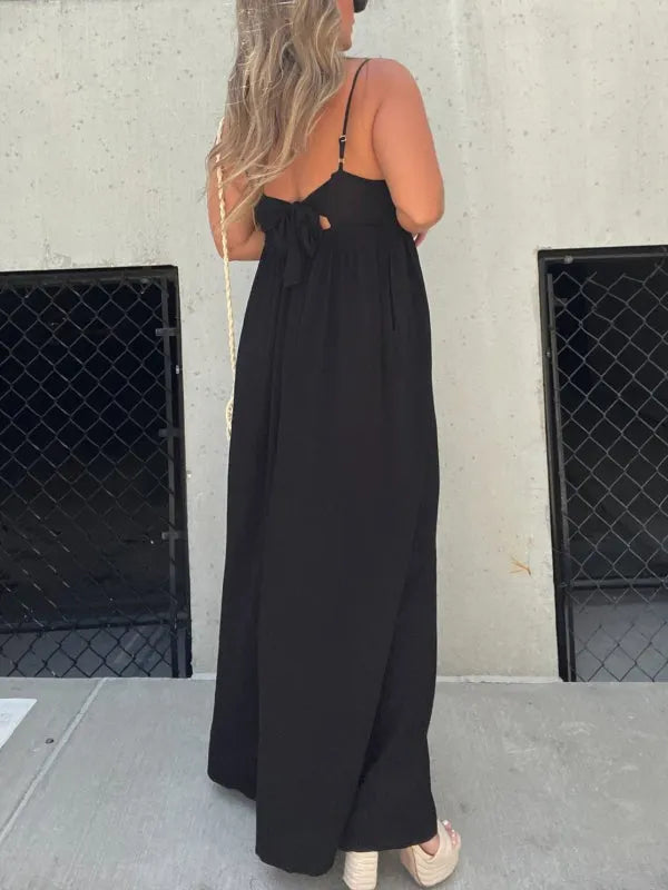 Birka - Jumpsuit med V-udskæring og brede be