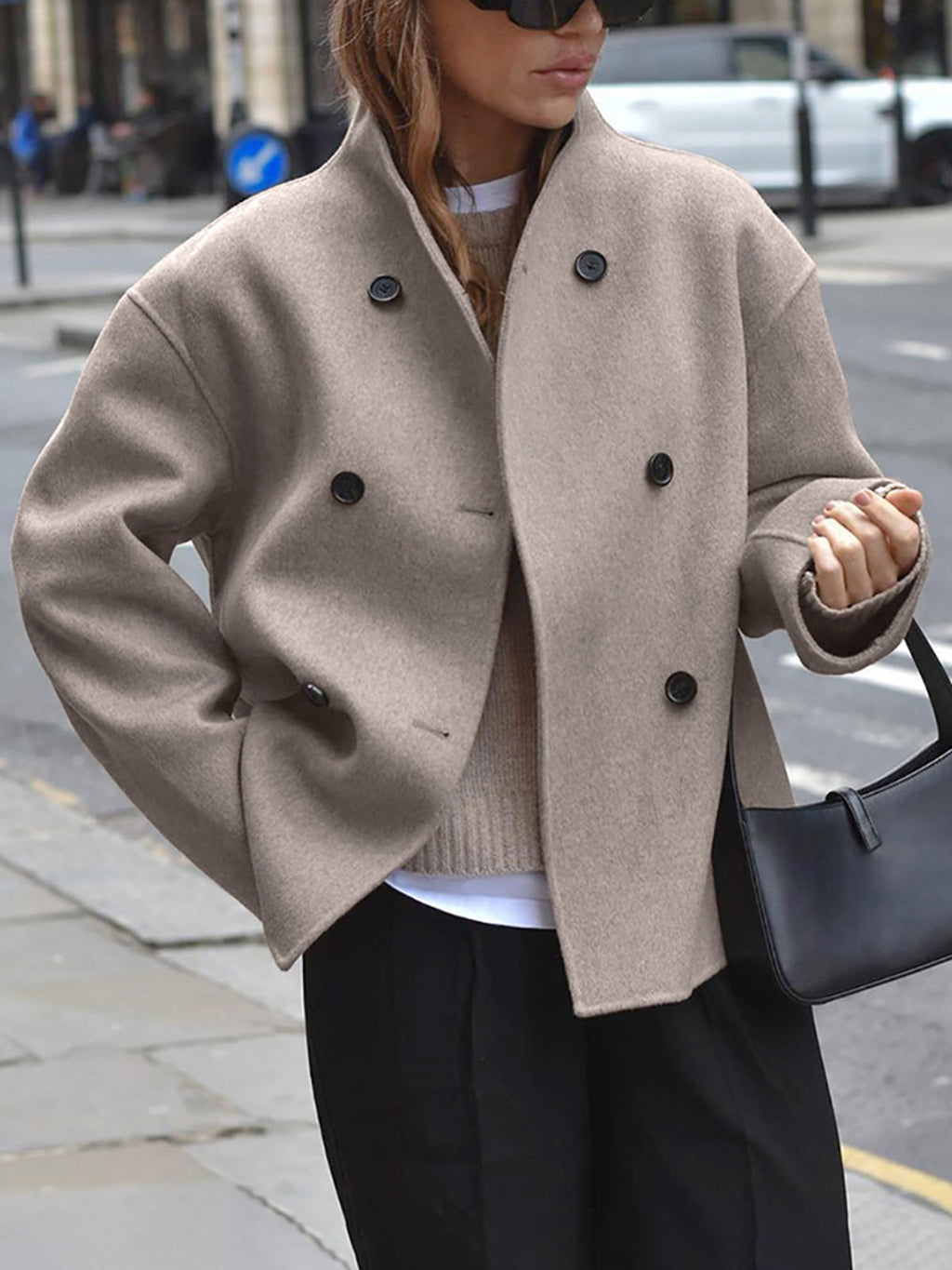 Damenjacke - beige kurze Wolljacke mit Stehkragen und Knopfverschluss