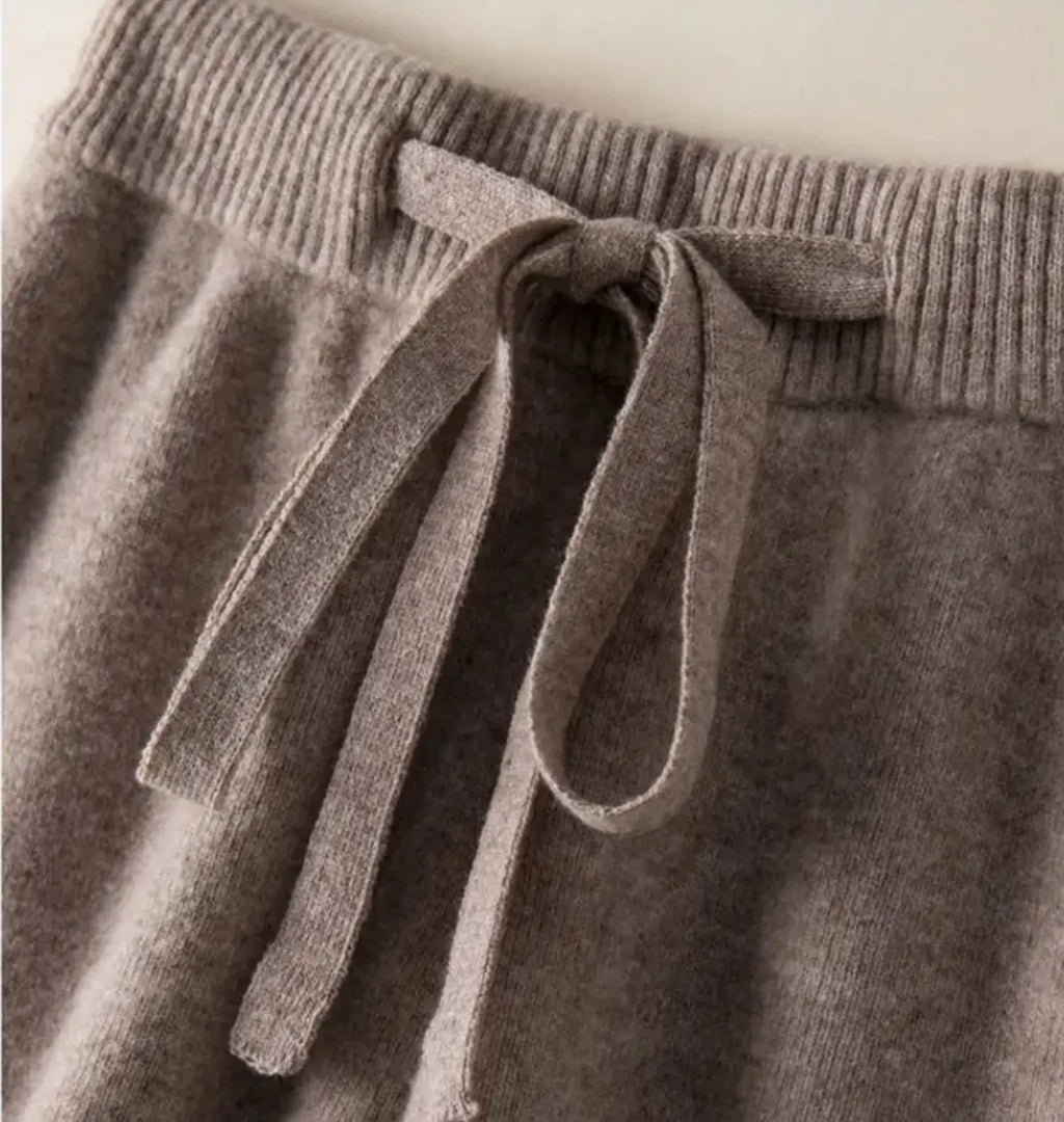 ALYA | Dun Gebreide Warme Damesbroek – Heerlijk Comfort Voor Herfst & Winter