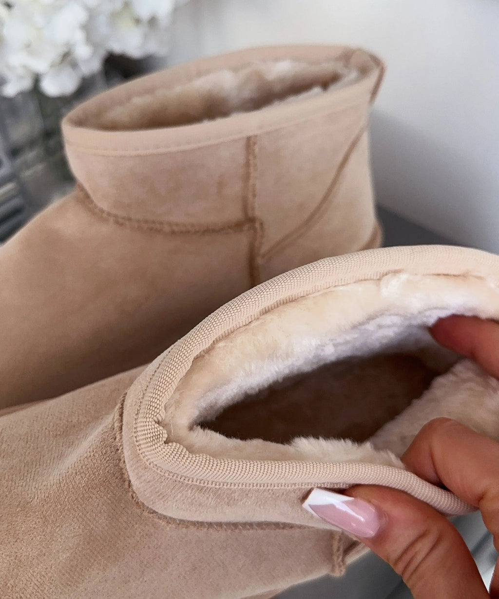Beige Boots Dames – Warm, Gevoerd, Comfortabel & Modieus