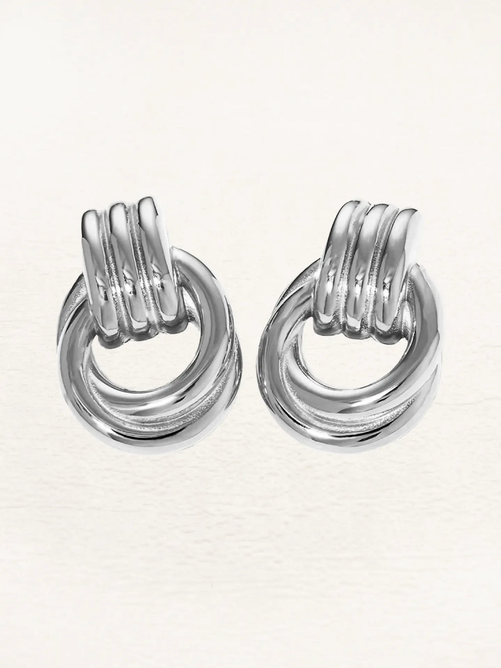 JINTEL | Gedraaide Statement Oorbellen Voor Dames In Zilver – Elegant, Modern, Lichtgewicht