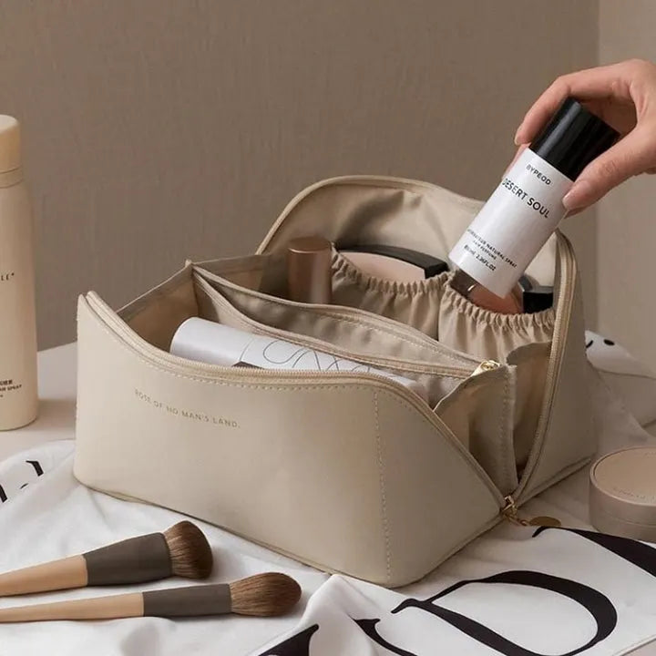 - LuxuriÃ¶se Kosmetiktasche