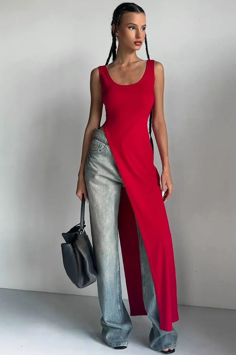 Minimalistisches Kleid/Top mit Schlitz-Detail