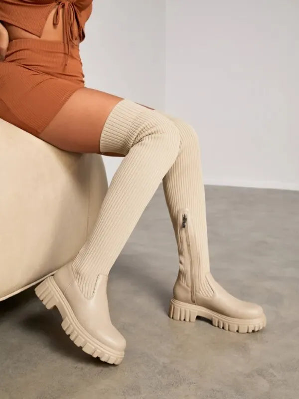 Luxuriöse Overknee-Stiefel
