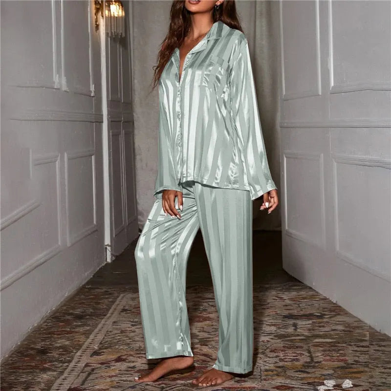 - Pyjama