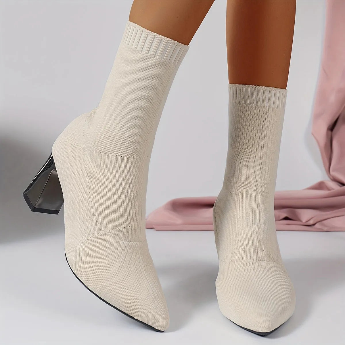 Elegante Strick-Ankle Boots mit Absatz