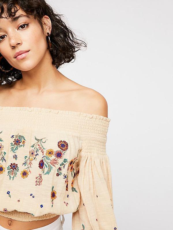 Embroidered Puff-sleeves Blouses&Shirts Top