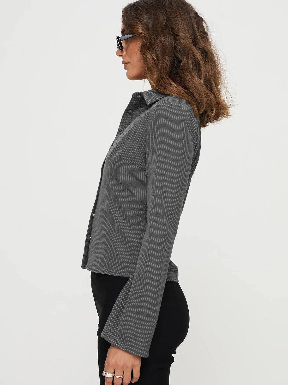 VIOLET | Flared Cuff Blouse – Elegant, Chic & Tijdloos