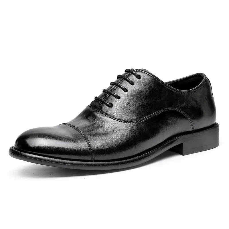 Elegante Leder Herrenschuhe Mit Schnürung Und Klassischem Design