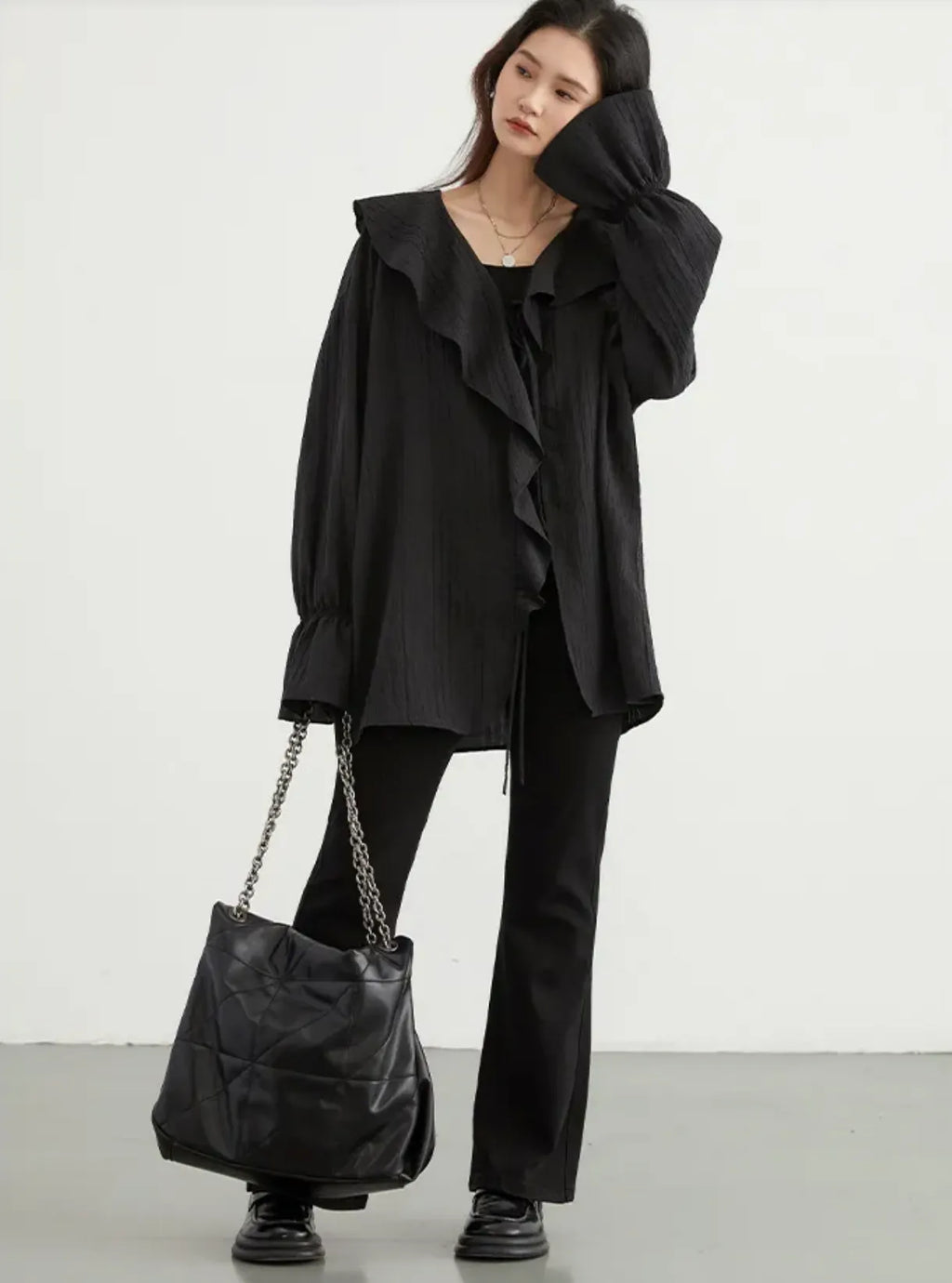 LEONA | Luchtige Dames Blouse met Ruffle Kraag – Luchtige Zomerstijl met Romantische Flair