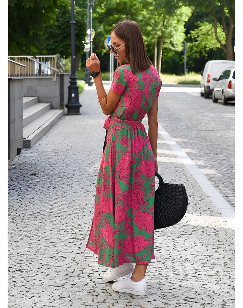 Kjole med blomsterprint forår/sommer