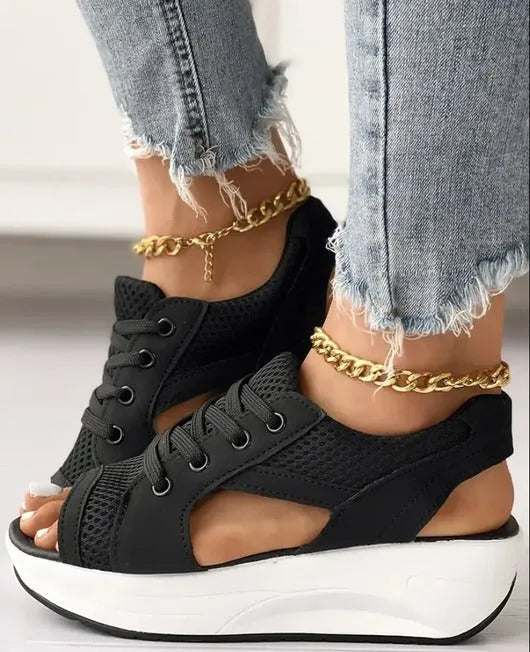 Lindsey - Moderigtige åbne sandaler