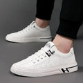 Perforierte Ledersneaker mit Logodetail