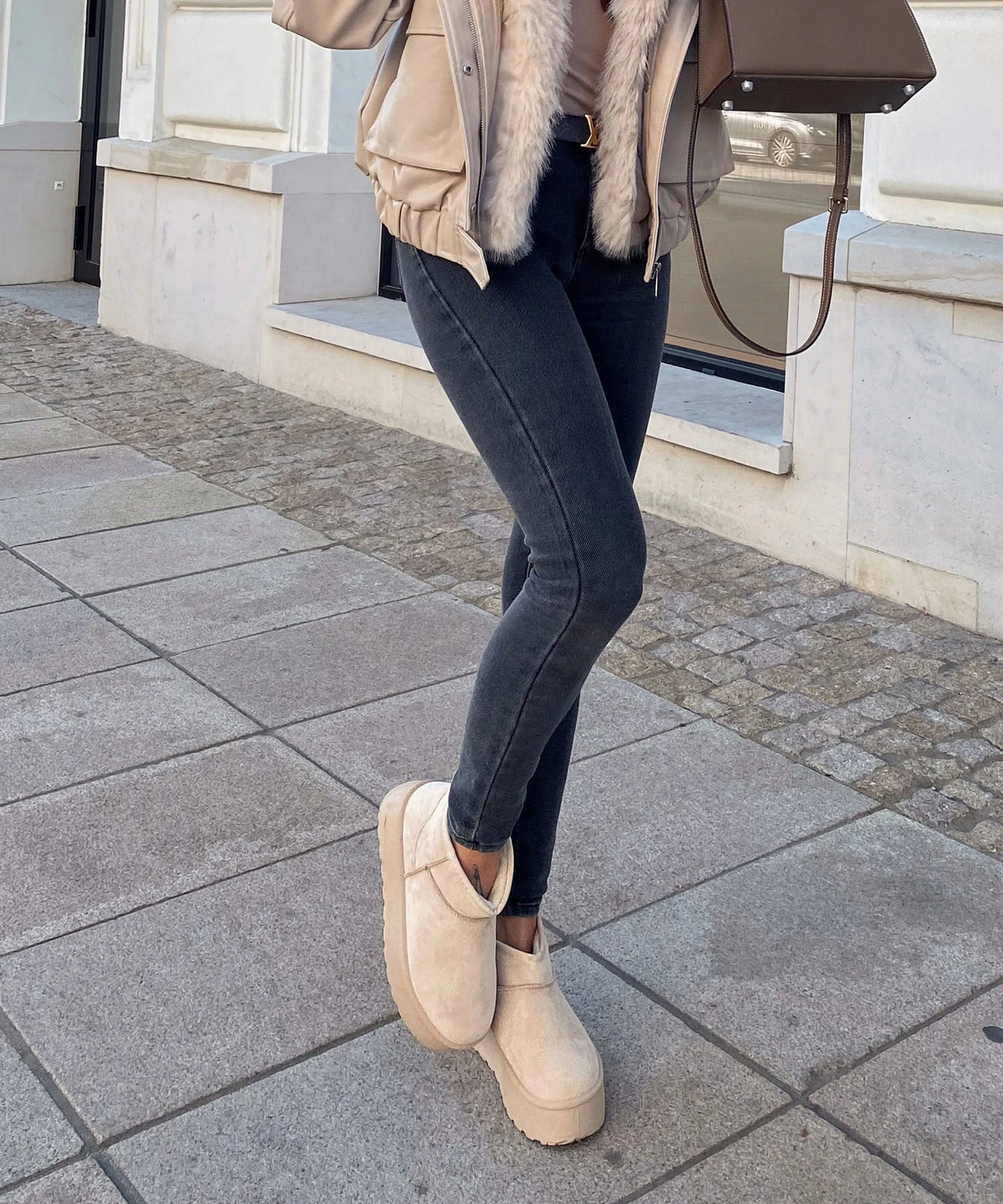 Beige Boots Dames – Warm, Gevoerd, Comfortabel & Modieus
