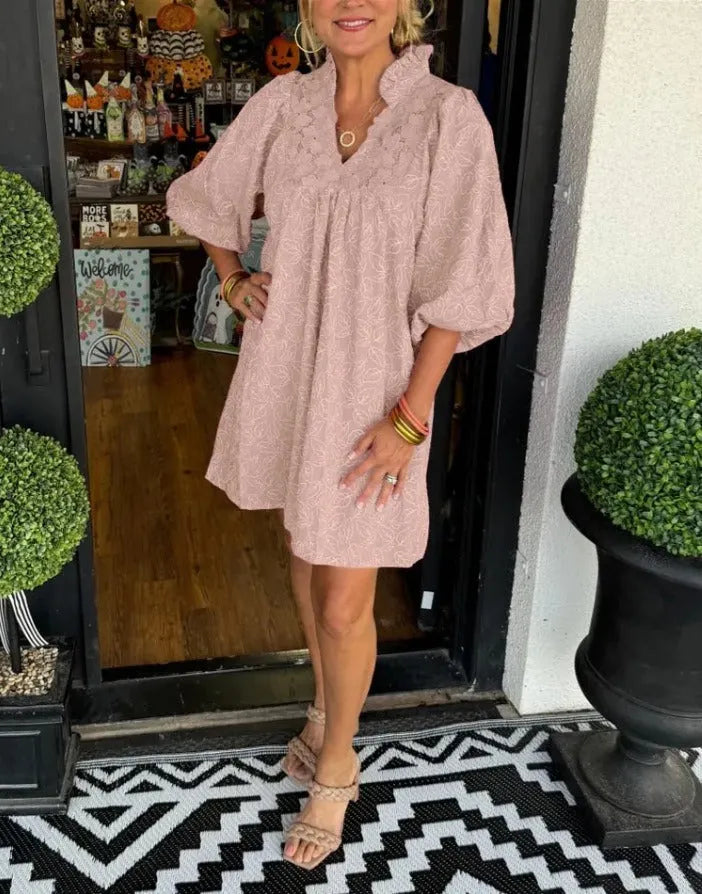 Herrliches Satin-Kleid mit Puffärmeln