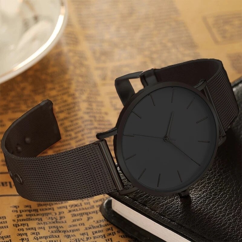 Minimalistische Uhr für Herren