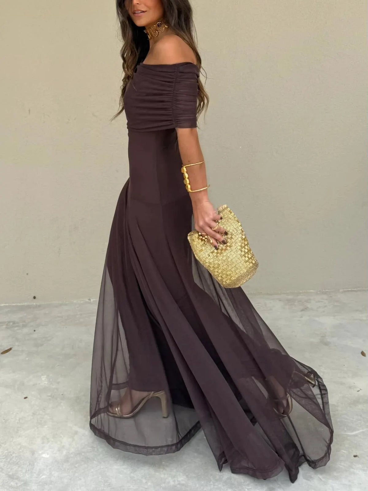Chiffon Maxi Dress for Women with Airy Design and Subtle Shine