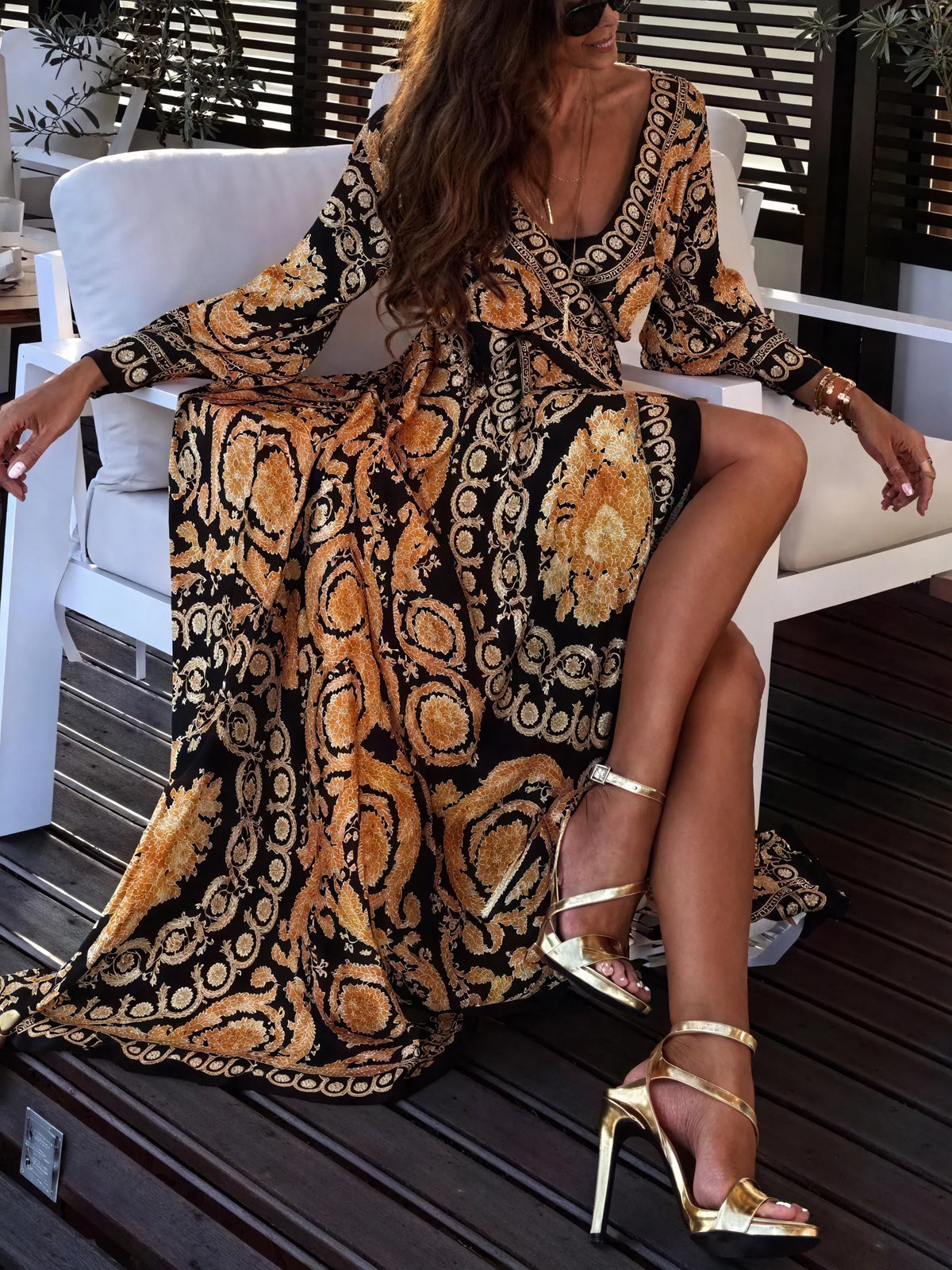 Elegantes Maxikleid mit raffiniertem Muster