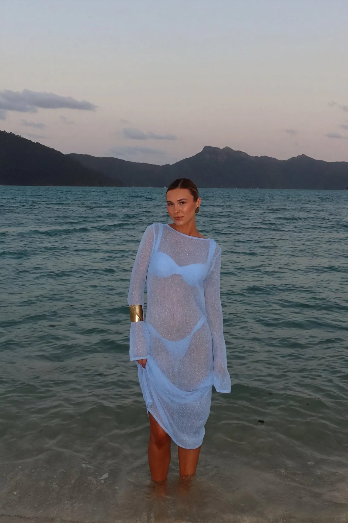 Transparentes Strick-Maxikleid – Langarm Design