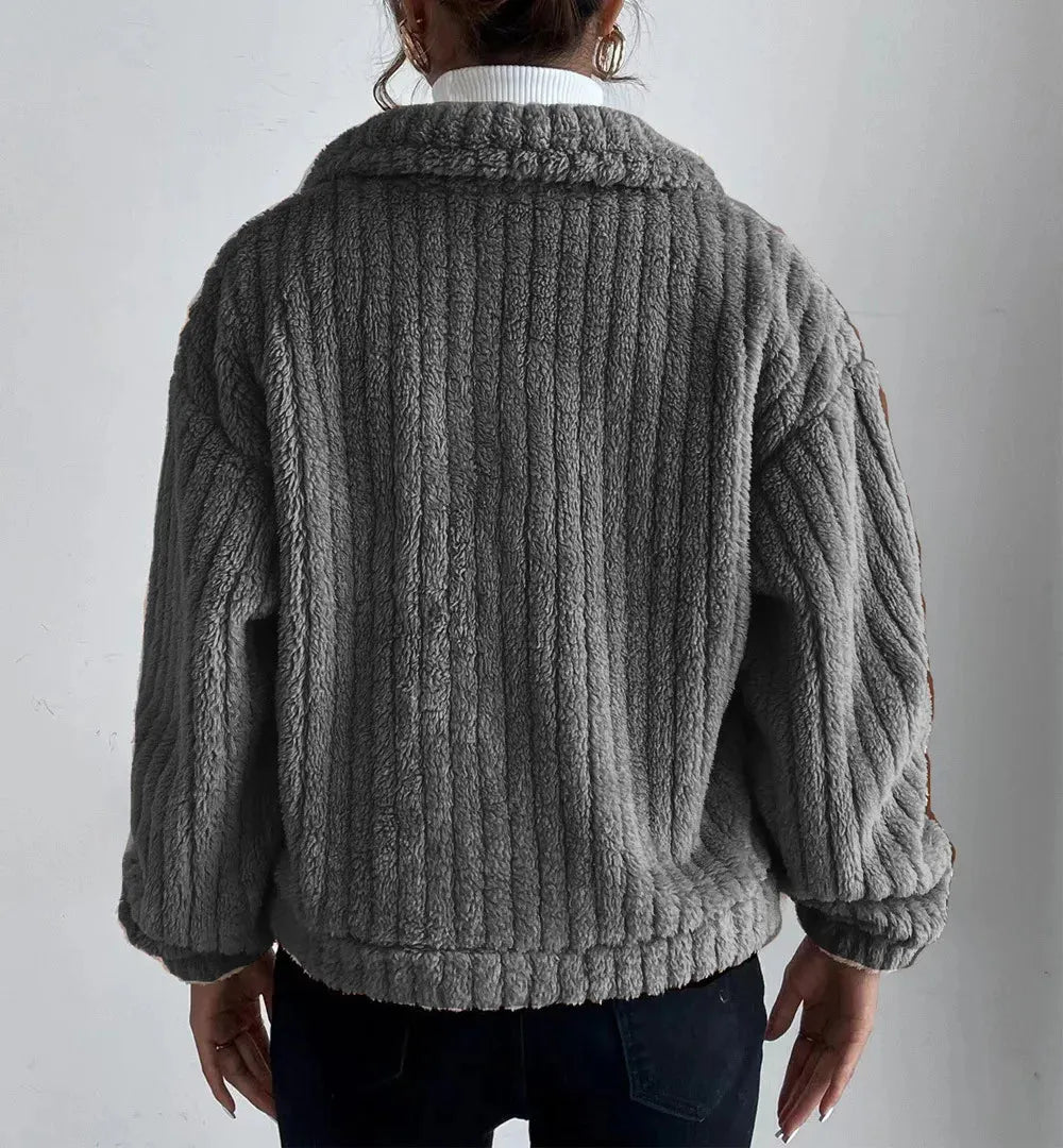 MAEVA | Korte Dames Teddyjas Met Borstzakken – Warm, Modieus & Perfect Voor Winterse Looks