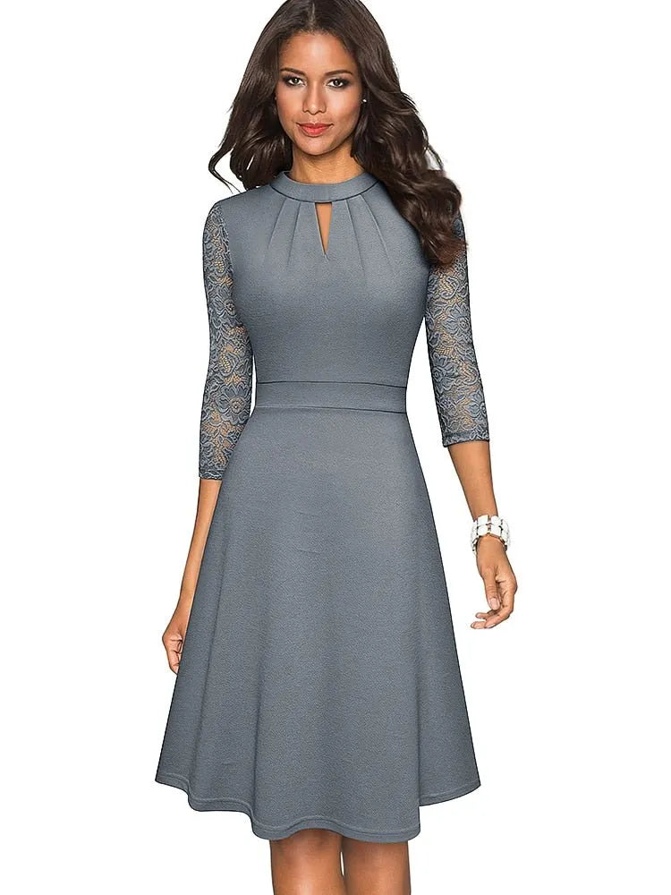 AusgehÃ¶hltes Spitzenkleid