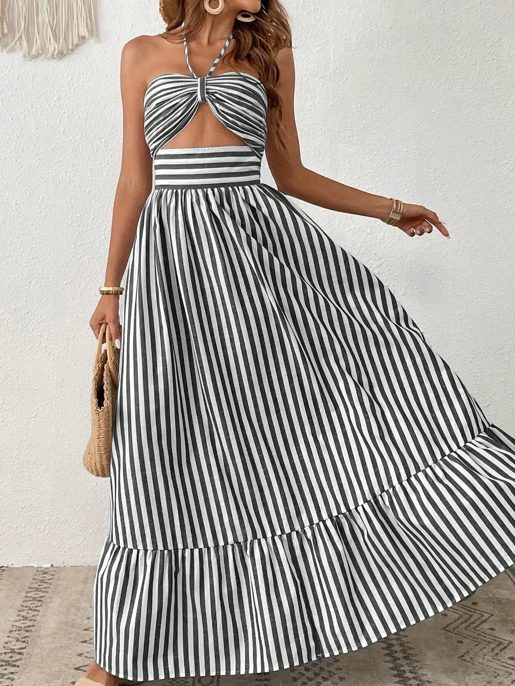 Vestido Longo Isadora Listrado Branco e Preto