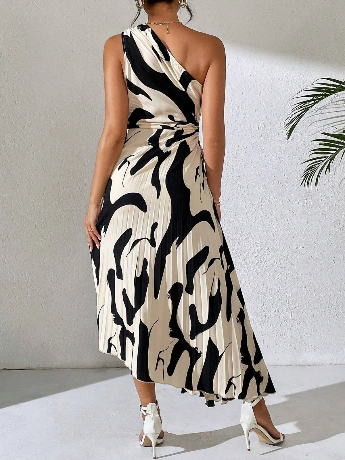 Vestido Midi Branco com Preto Taise