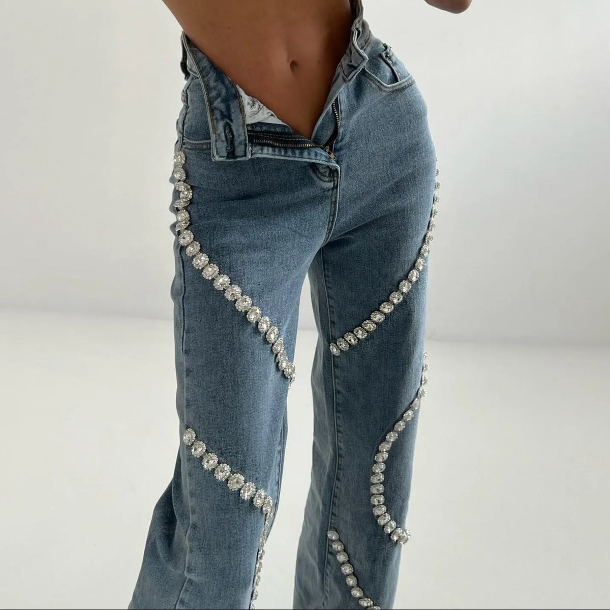 ELOÃ�SA | Damesjeans Met Steentjes En Rechte Pijp â€“ Flatterend, Uniek & Comfortabel!