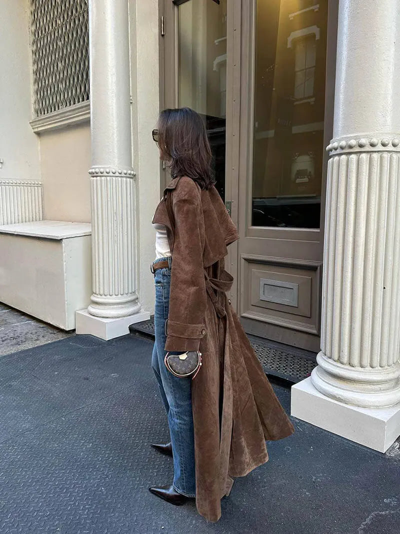 Zeitloser Trenchcoat mit edler Optik für einen eleganten Flair