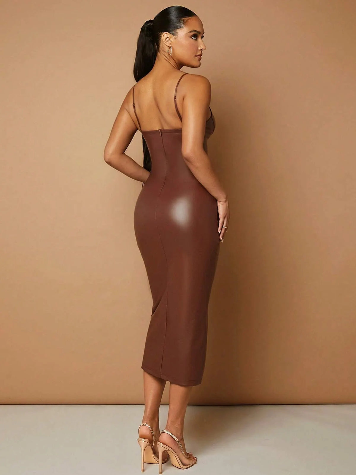 Vestido Midi Em Couro Marrom Lara