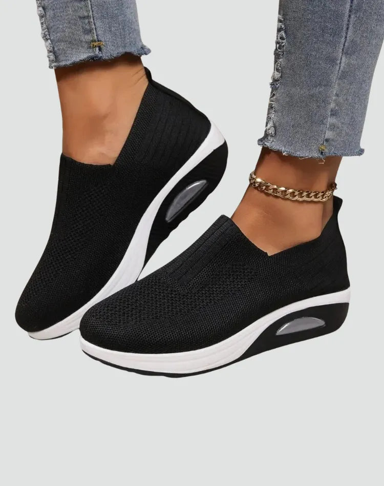 Women's Slip-On Sneakers With Elevated Sole And Air Cushion
