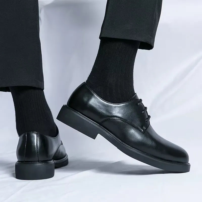 Elegante Herrenschuhe Aus Leder Mit Schnürung Und Rutschfester Sohle