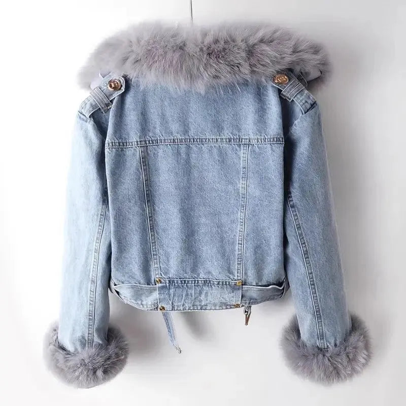 SCHICKE JEANSJACKE