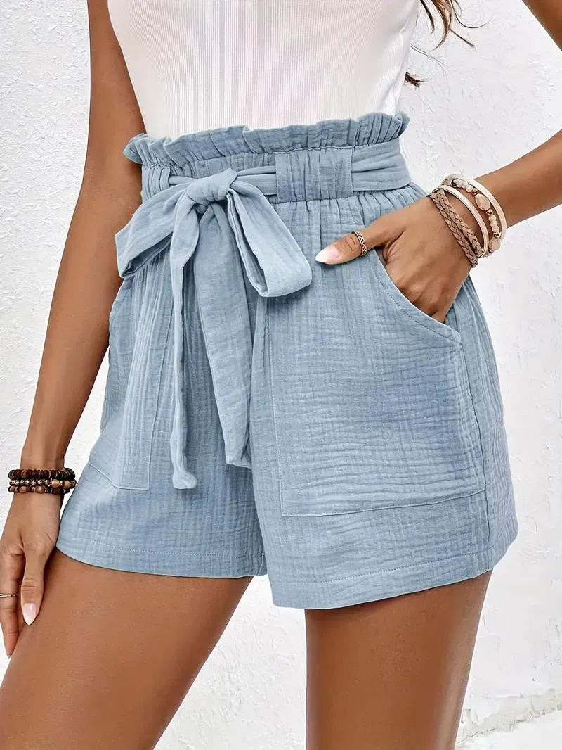 Taillenhohe Shorts mit Bindegürtel