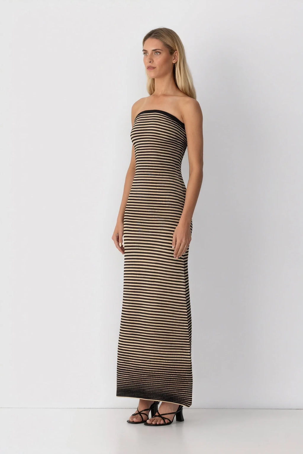 Gestreiftes Midikleid mit gerippter Textur